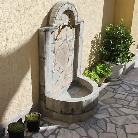 Szálloda Radik Guest