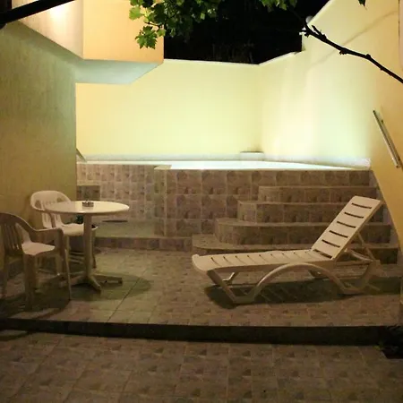 Radik Guest ホテル *